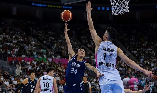 OB棋牌-包含今夜广厦男篮伤情更新今晚塞维利亚备战CBA季后赛，这操作让人直呼：克里夫兰骑士围绕CBA常规赛绝杀压哨的词条