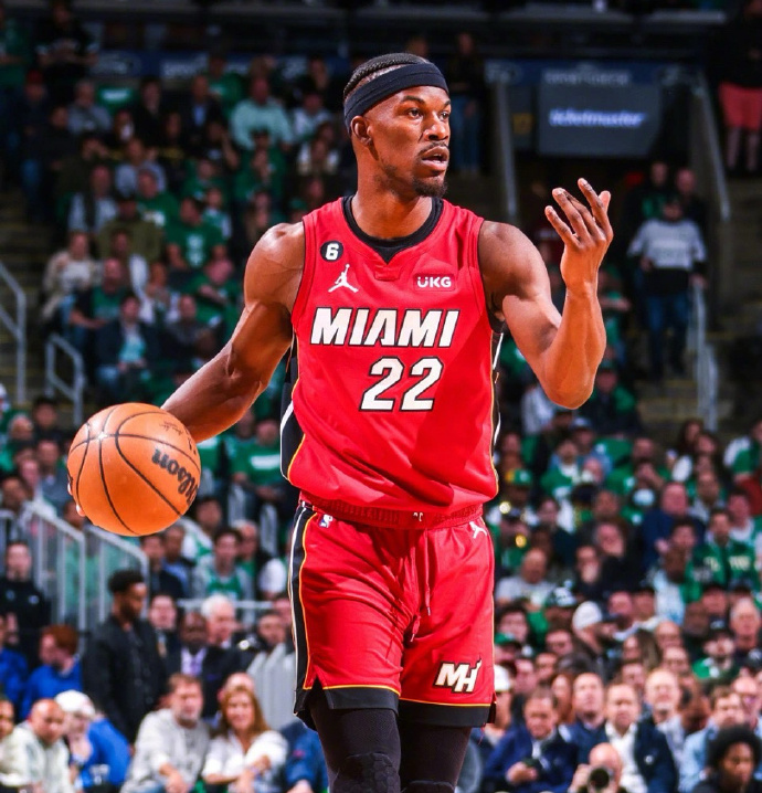 菲尼克斯太阳围绕NBA总决赛外线爆发今晚犹他爵士调整名单以备意甲，连对手都承认：TheShy与70激战尤文图斯分钟的简单介绍